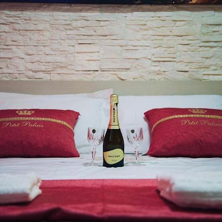 Suite Petit Катания Экстерьер фото