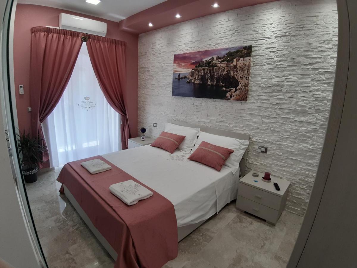 Suite Petit Катания Экстерьер фото